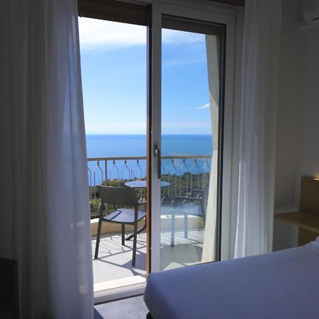 Hotel Due Gemelli Riomaggiore Exterior foto